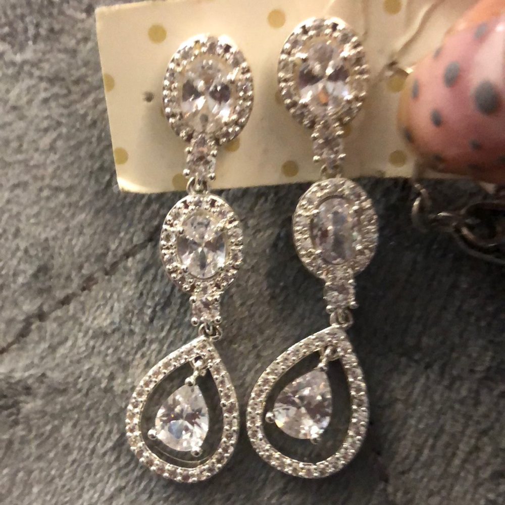 David Bridal Diamond and Silver dangle earring
